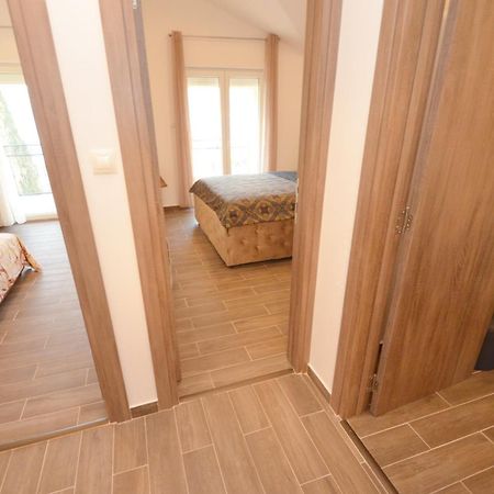 Leut Stone Residence Tivat Pokój zdjęcie