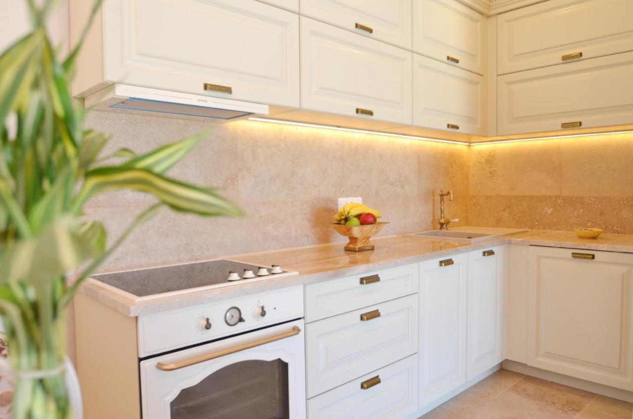 Leut Stone Residence Tivat Zewnętrze zdjęcie