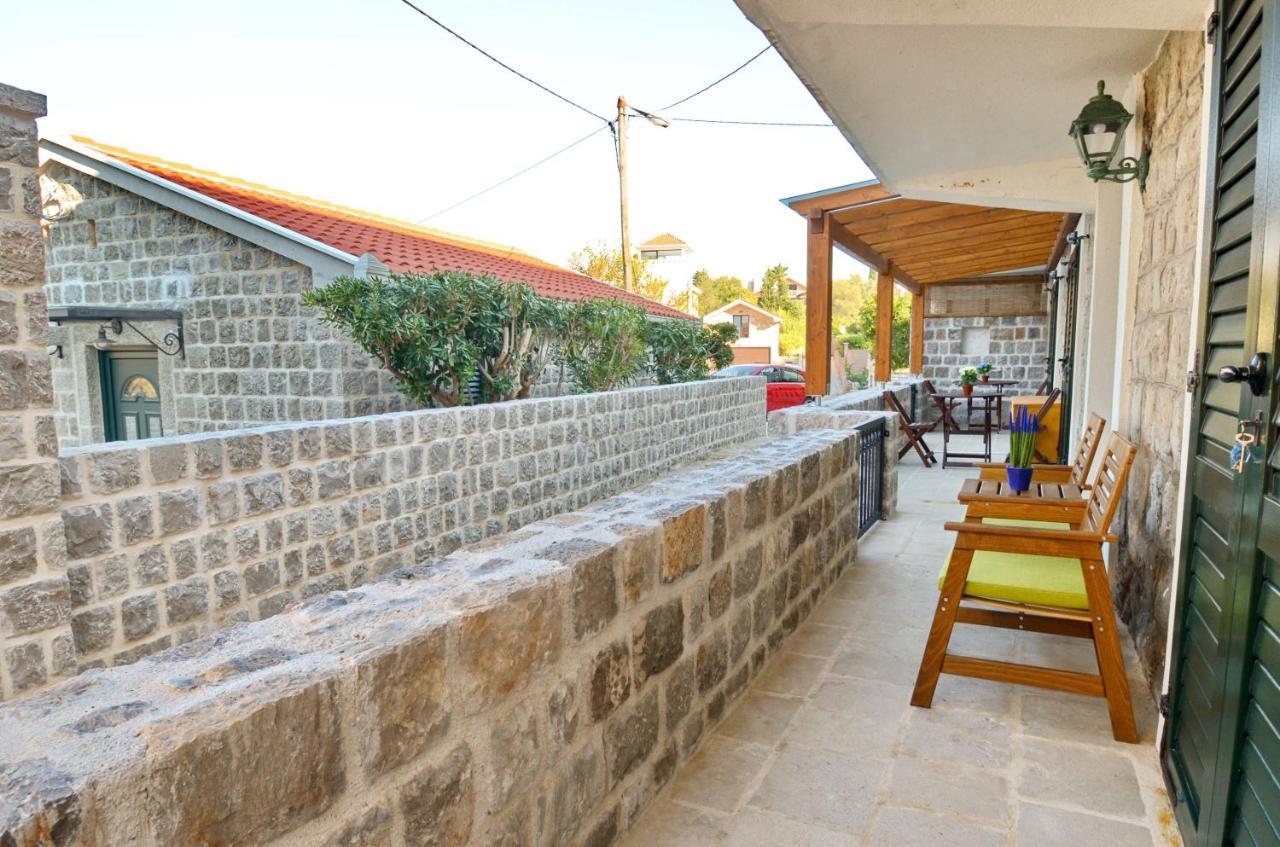 Leut Stone Residence Tivat Zewnętrze zdjęcie