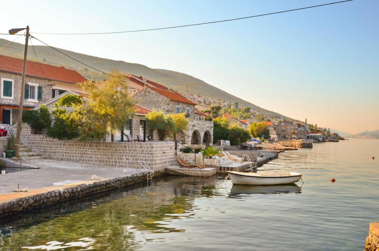 Leut Stone Residence Tivat Zewnętrze zdjęcie