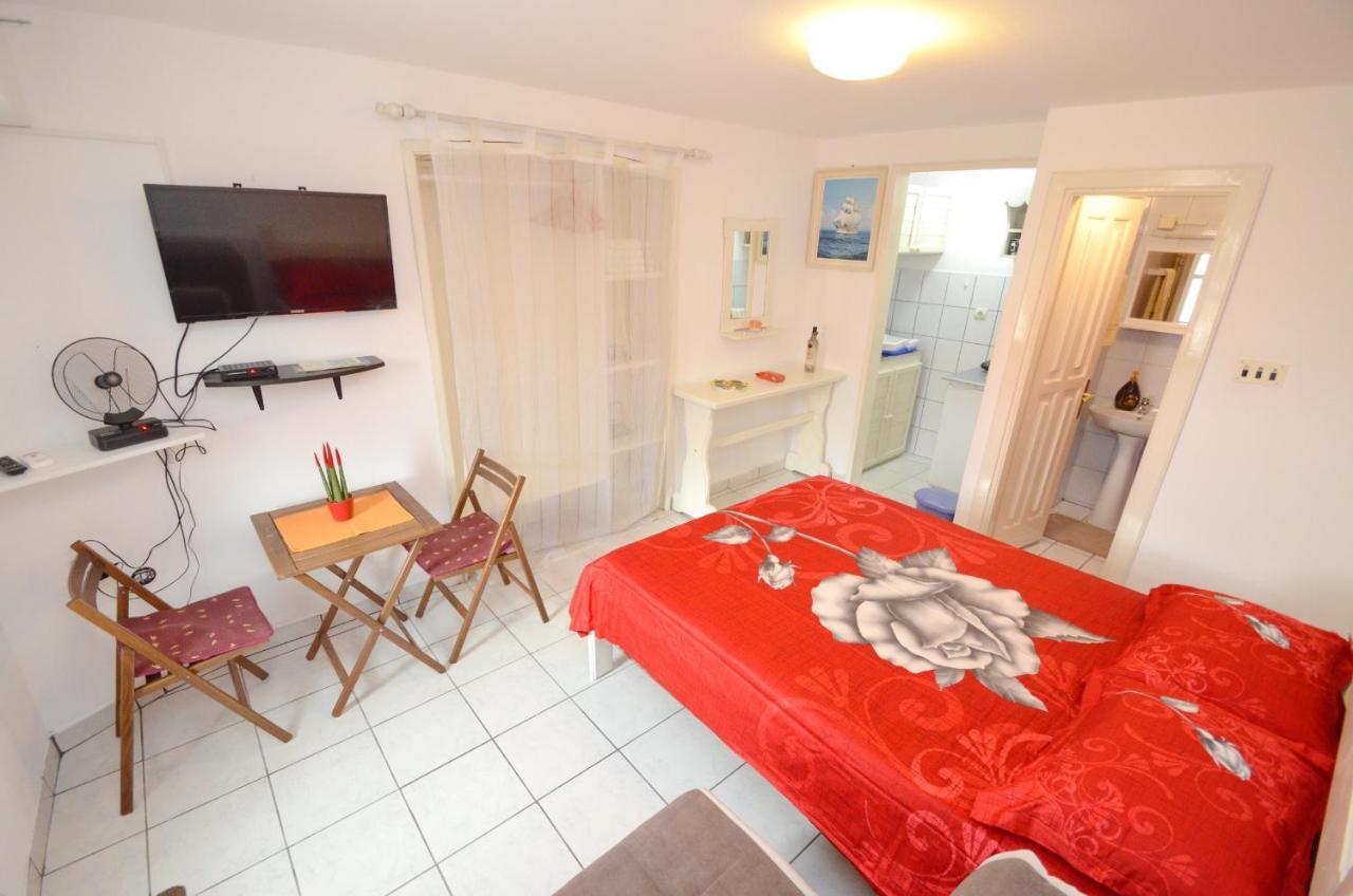 Leut Stone Residence Tivat Zewnętrze zdjęcie