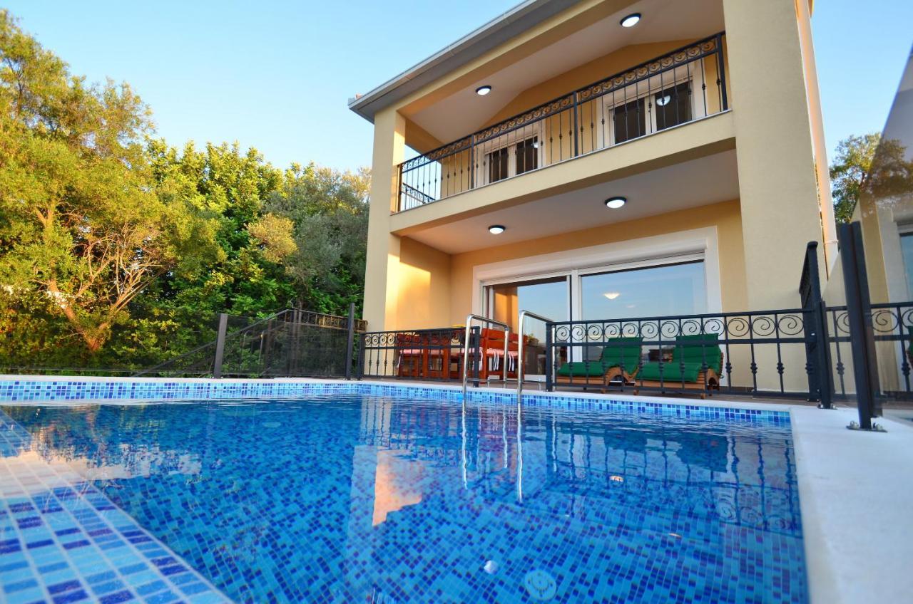 Leut Stone Residence Tivat Zewnętrze zdjęcie