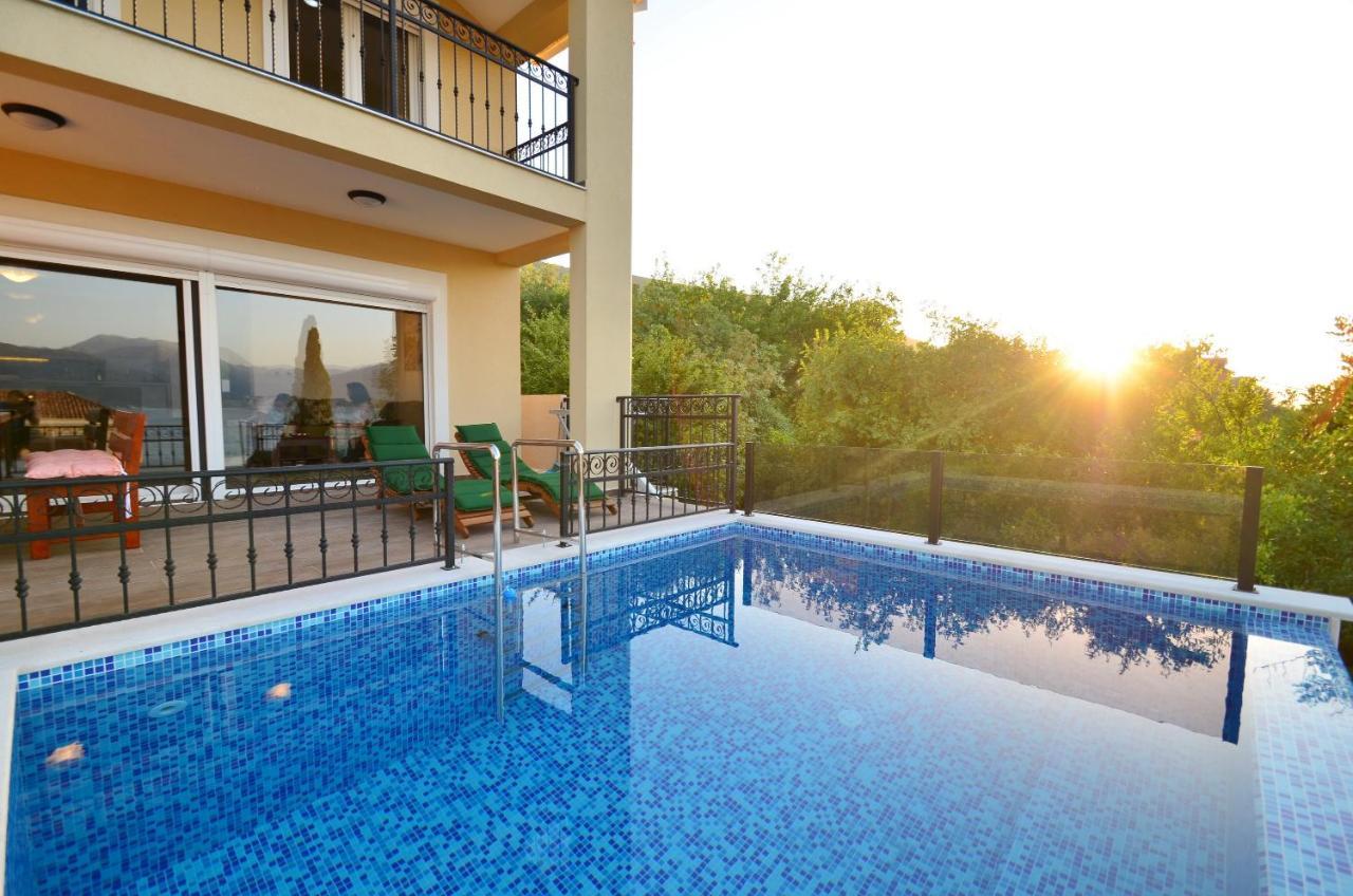Leut Stone Residence Tivat Zewnętrze zdjęcie