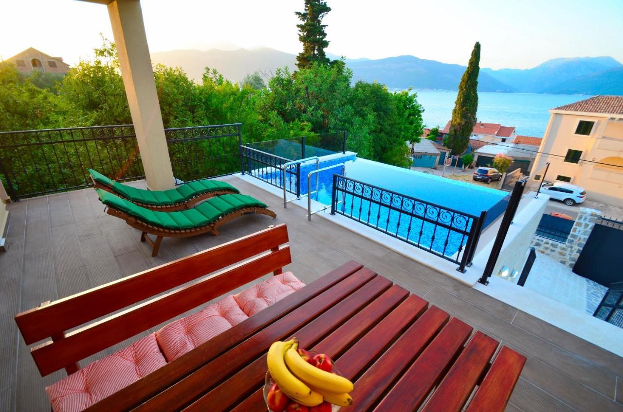 Leut Stone Residence Tivat Zewnętrze zdjęcie