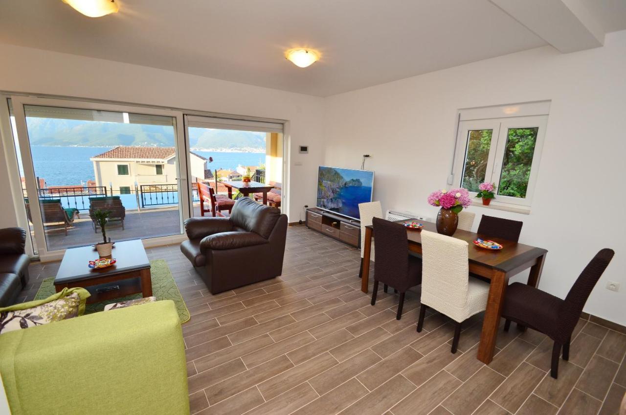 Leut Stone Residence Tivat Zewnętrze zdjęcie