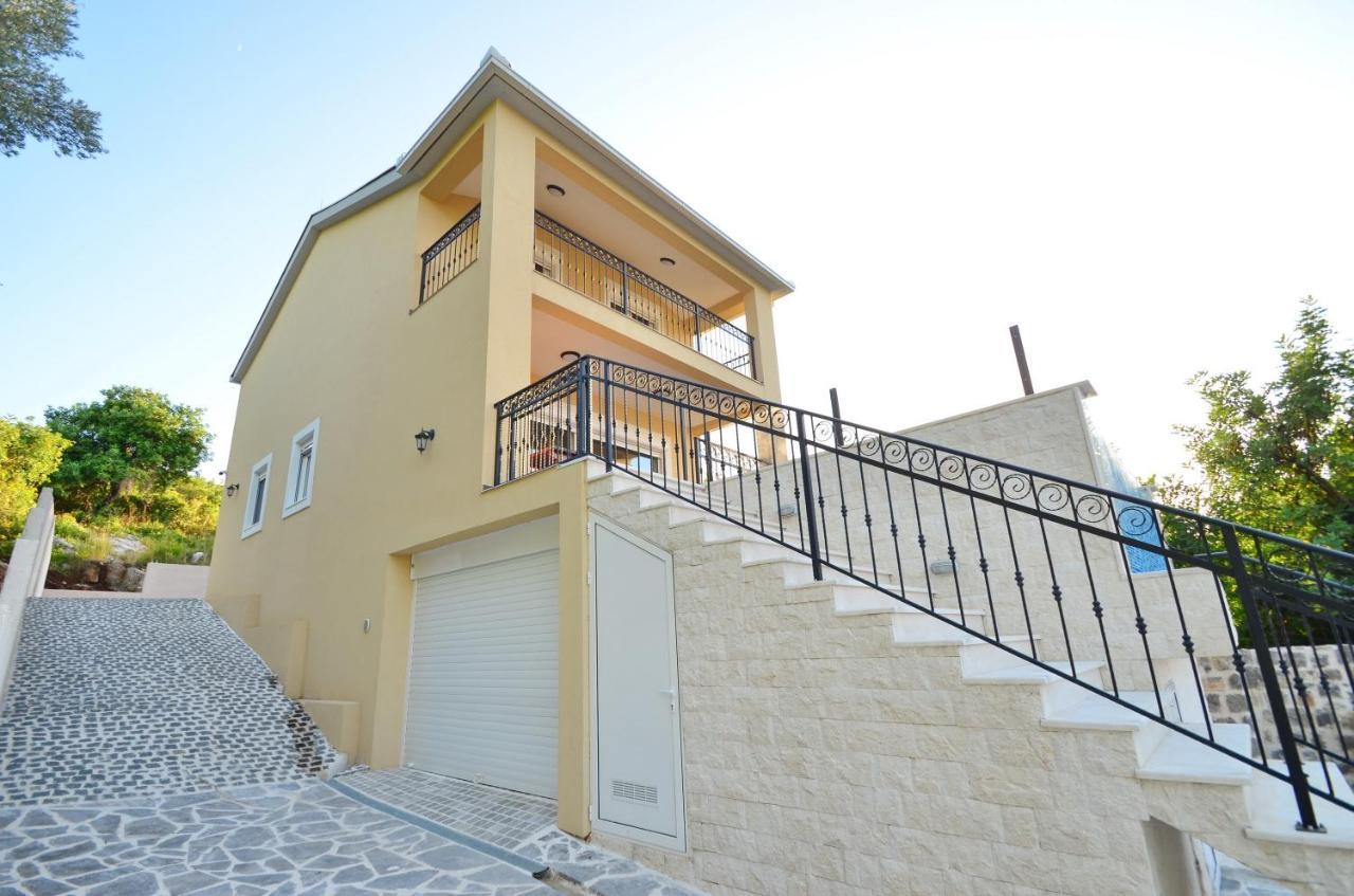 Leut Stone Residence Tivat Zewnętrze zdjęcie