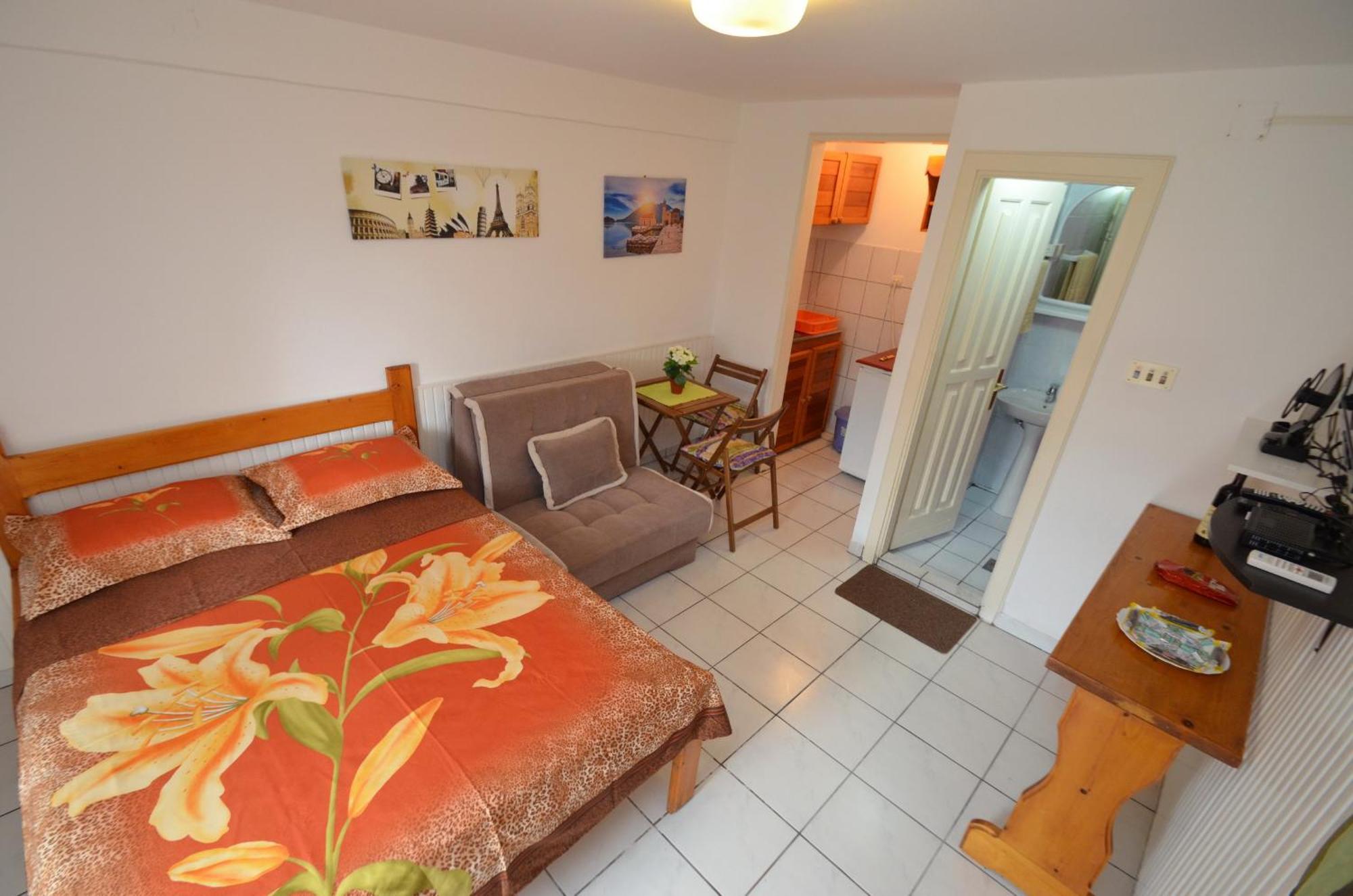 Leut Stone Residence Tivat Pokój zdjęcie
